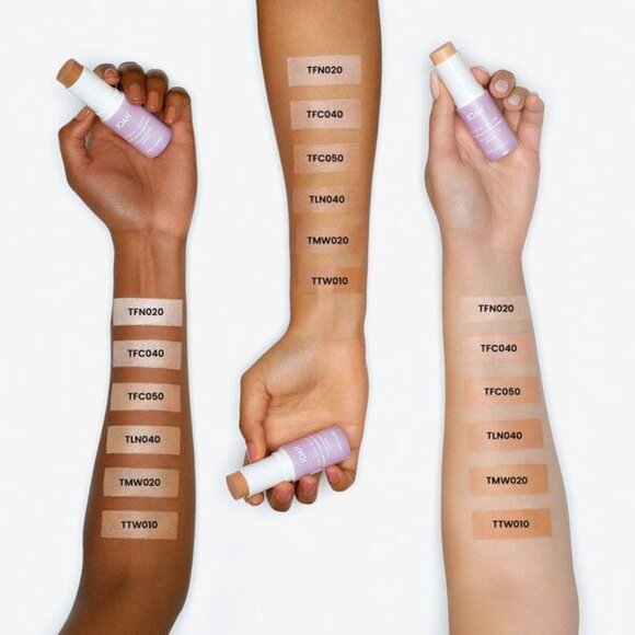 JOAH Crystal Glow Tinted Luminizer Stick, Light TW010 - Picture 5 of 8